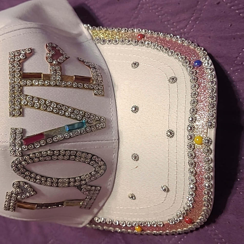 Hat - Picture 3 of 3